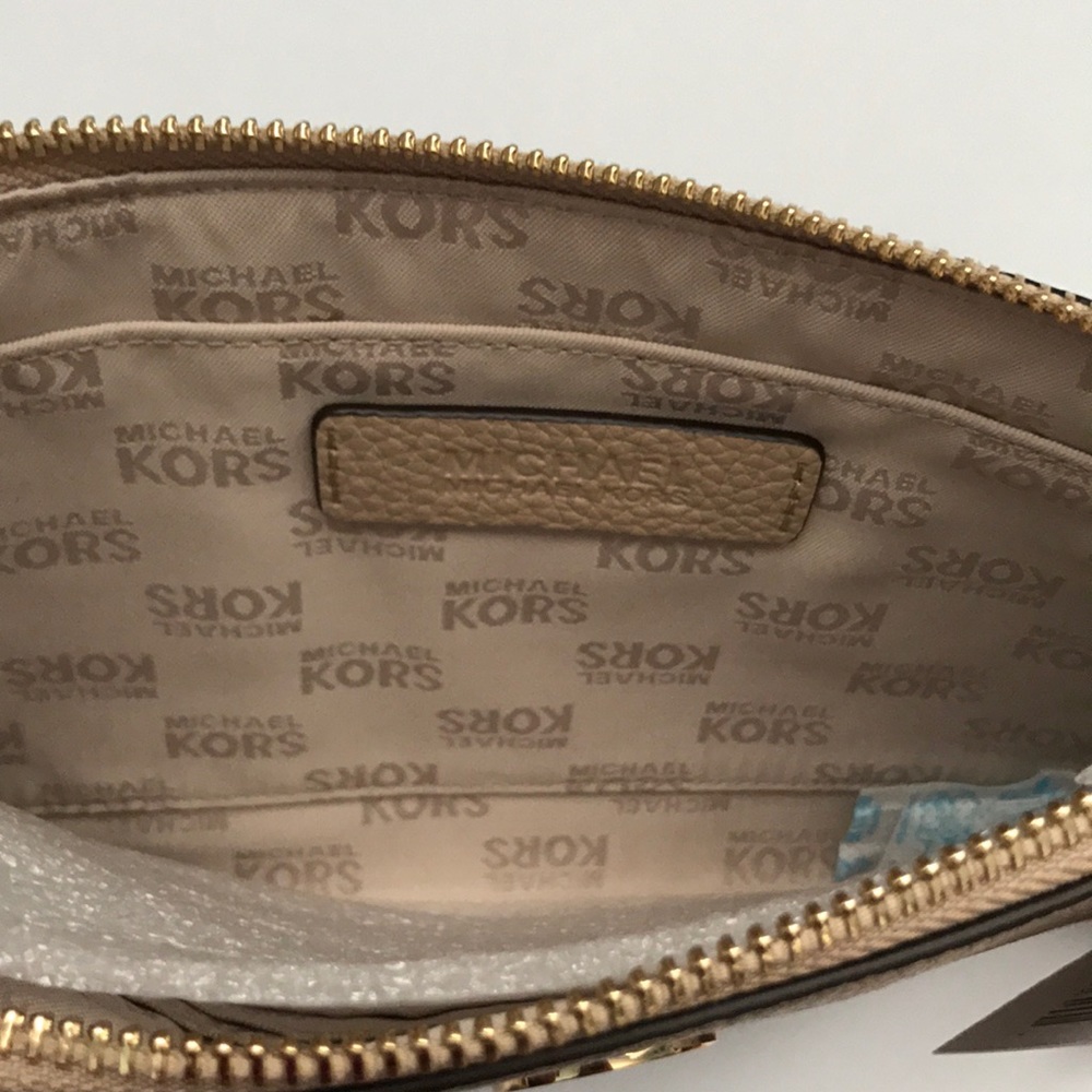 Michael Kors Wristlet - Picture 4 of 4